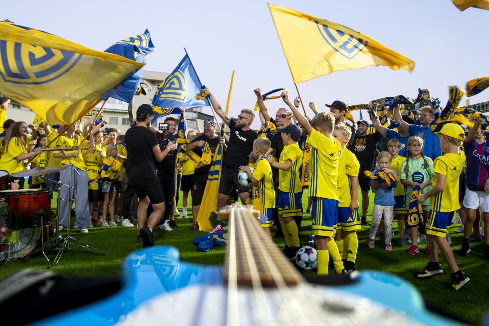 Ševci, vzhůru na Letnou! Nový klubový song vznikal téměř rok a spojil celý zlínský fotbal