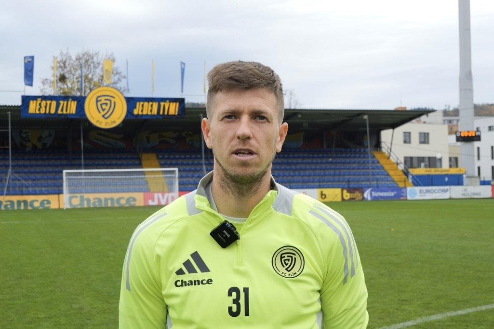 Lukáš Bartošák a trenér Lukáš Motal před utkáním v Jablonci