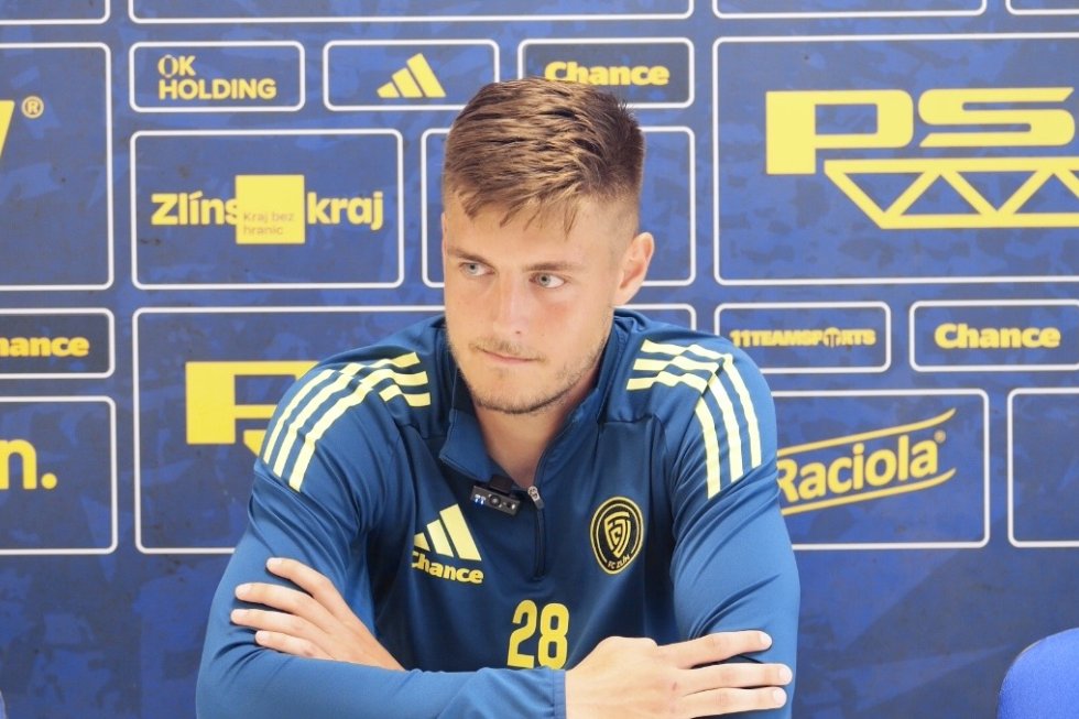 Trenér Bronislav Červenka a Jakub Kolář po utkání se Slováckem